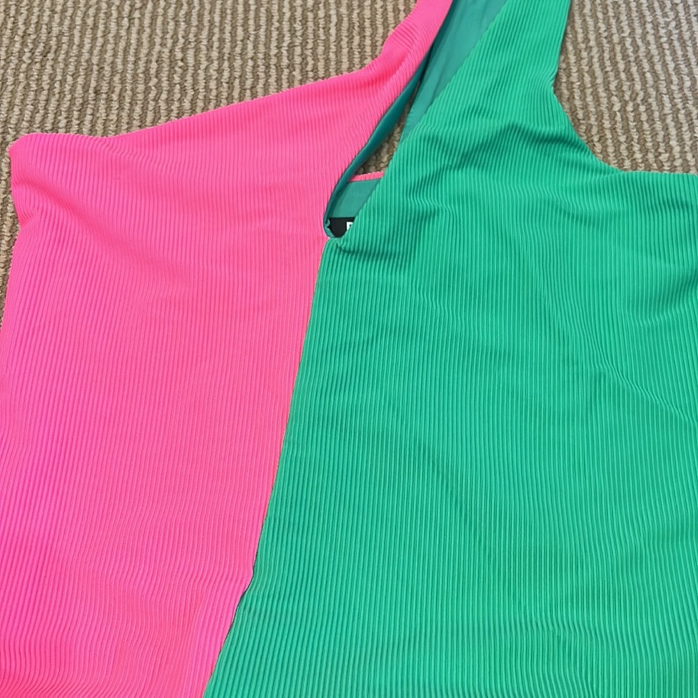 NWOT BEACHRIOT nina one piece colorblock one shoulder Pink and Green swimsuit - Picture 8 of 9